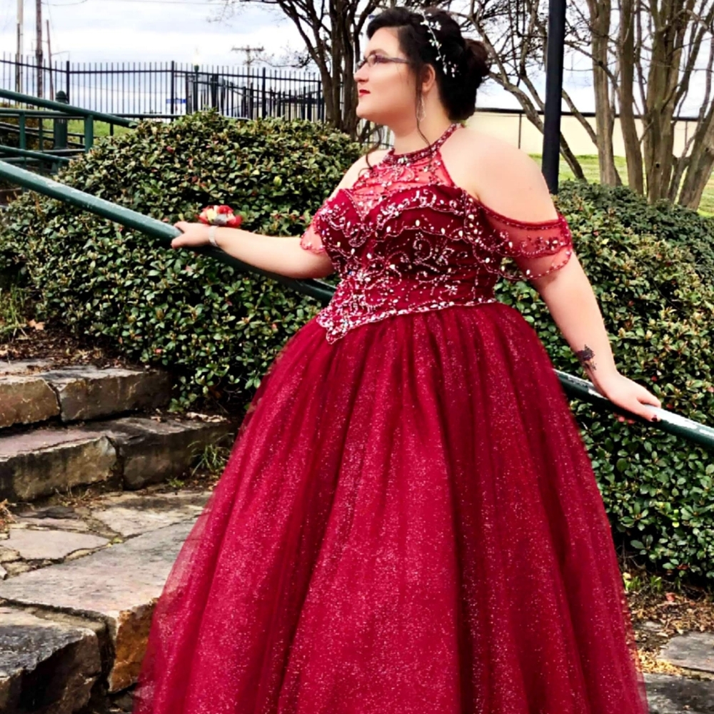 Red Ball Gown Prom Dress size 16-20ish?